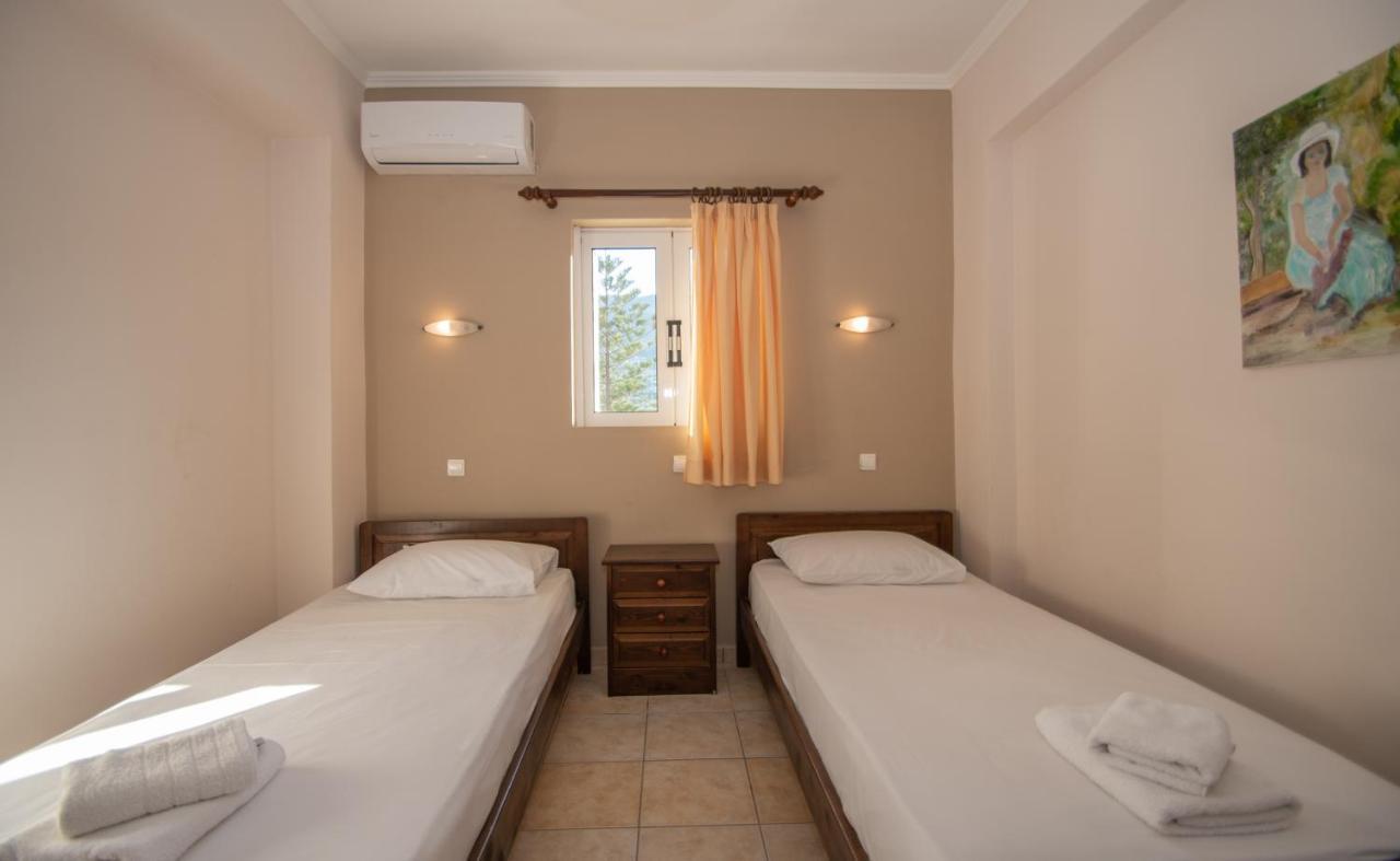 Salt Lake Junior Suites 알리케스 외부 사진